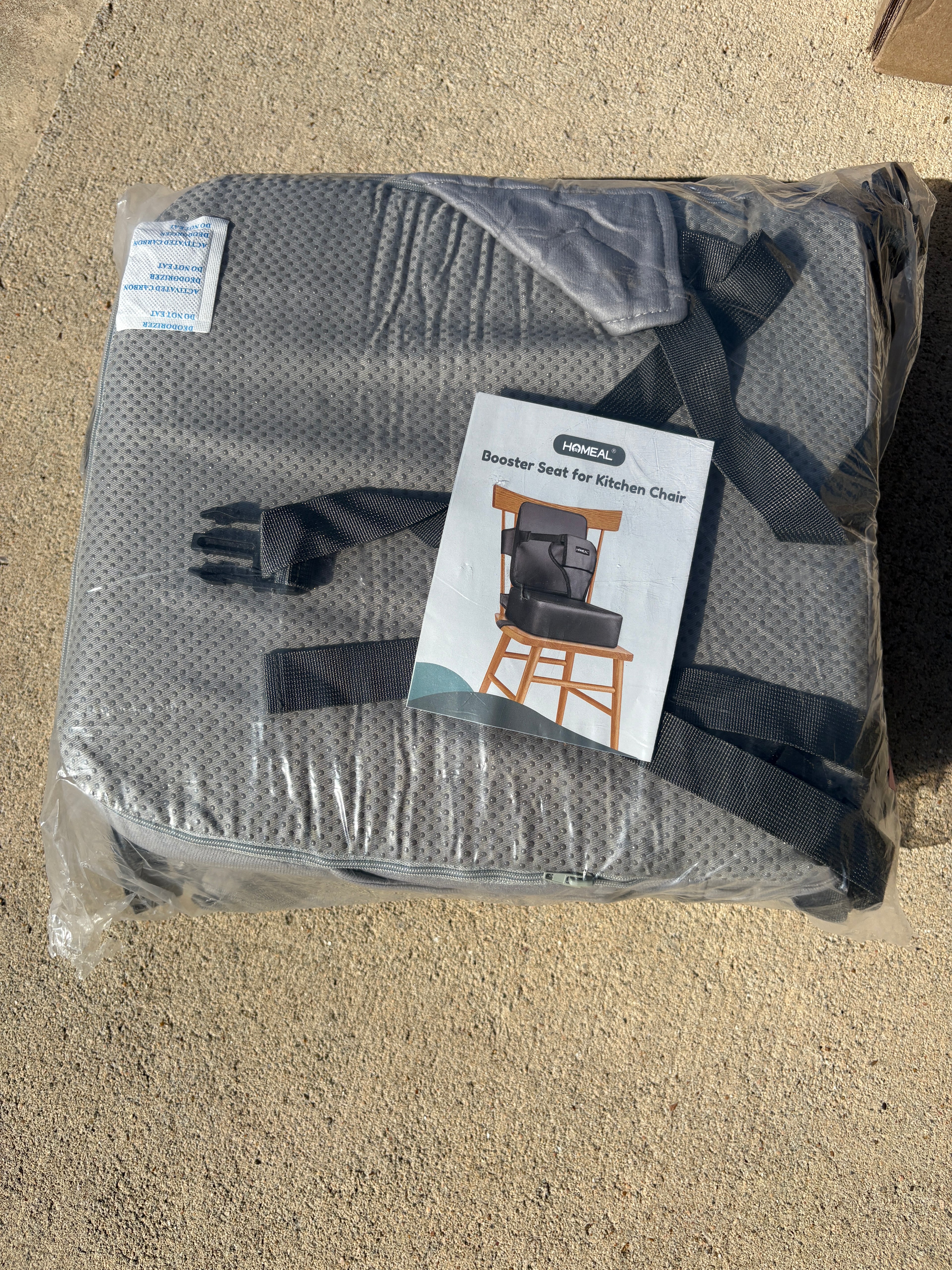 HOMEAL Toddler Booster Seat for Dining Table with Backrest and Adjustable Straps, Breathable Booster Seat for Kitchen Chair, Portable Non-Slip Bottom Booster Seat for Table, Light Grey