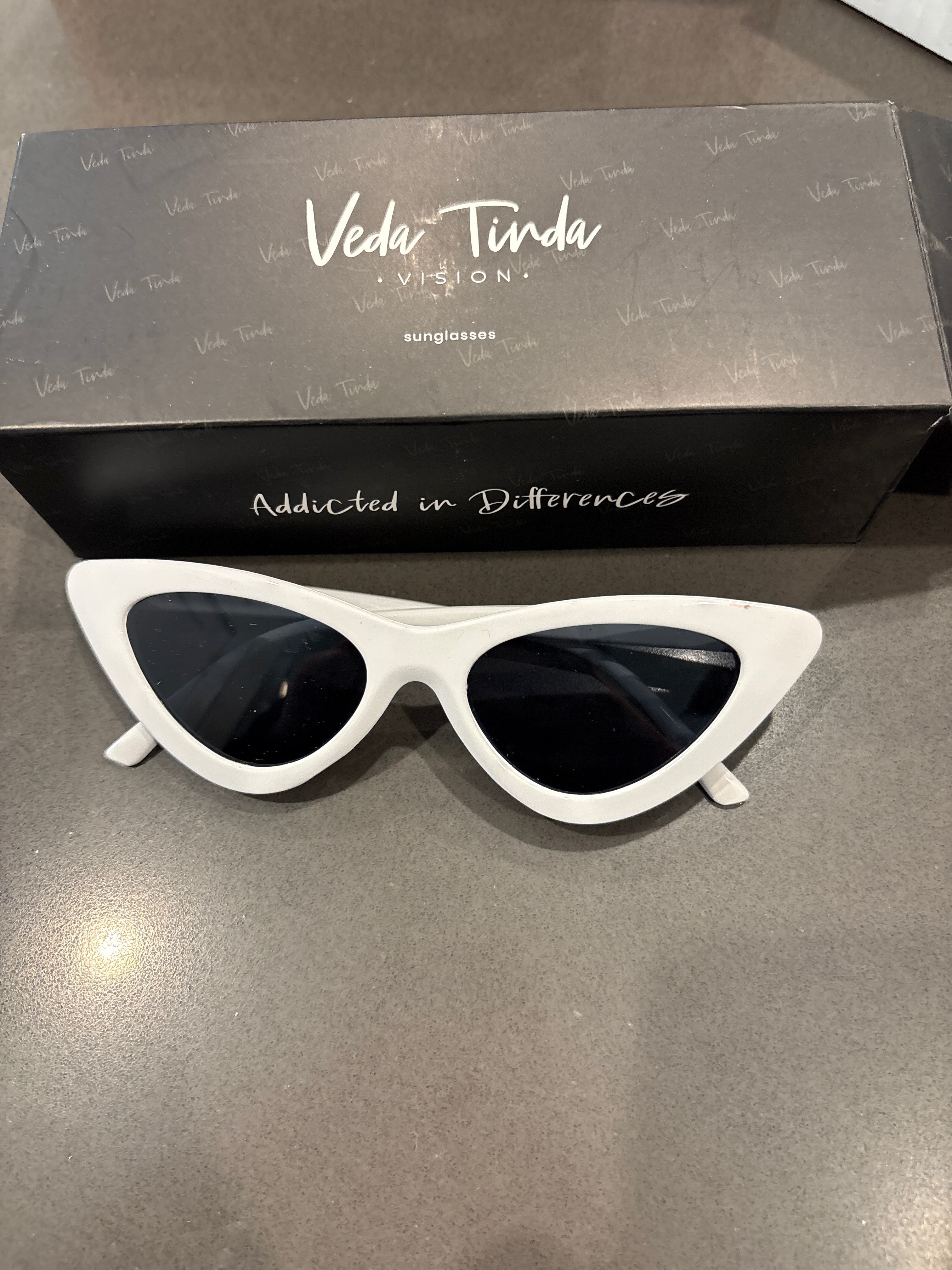 Veda Tinda Sunglasses