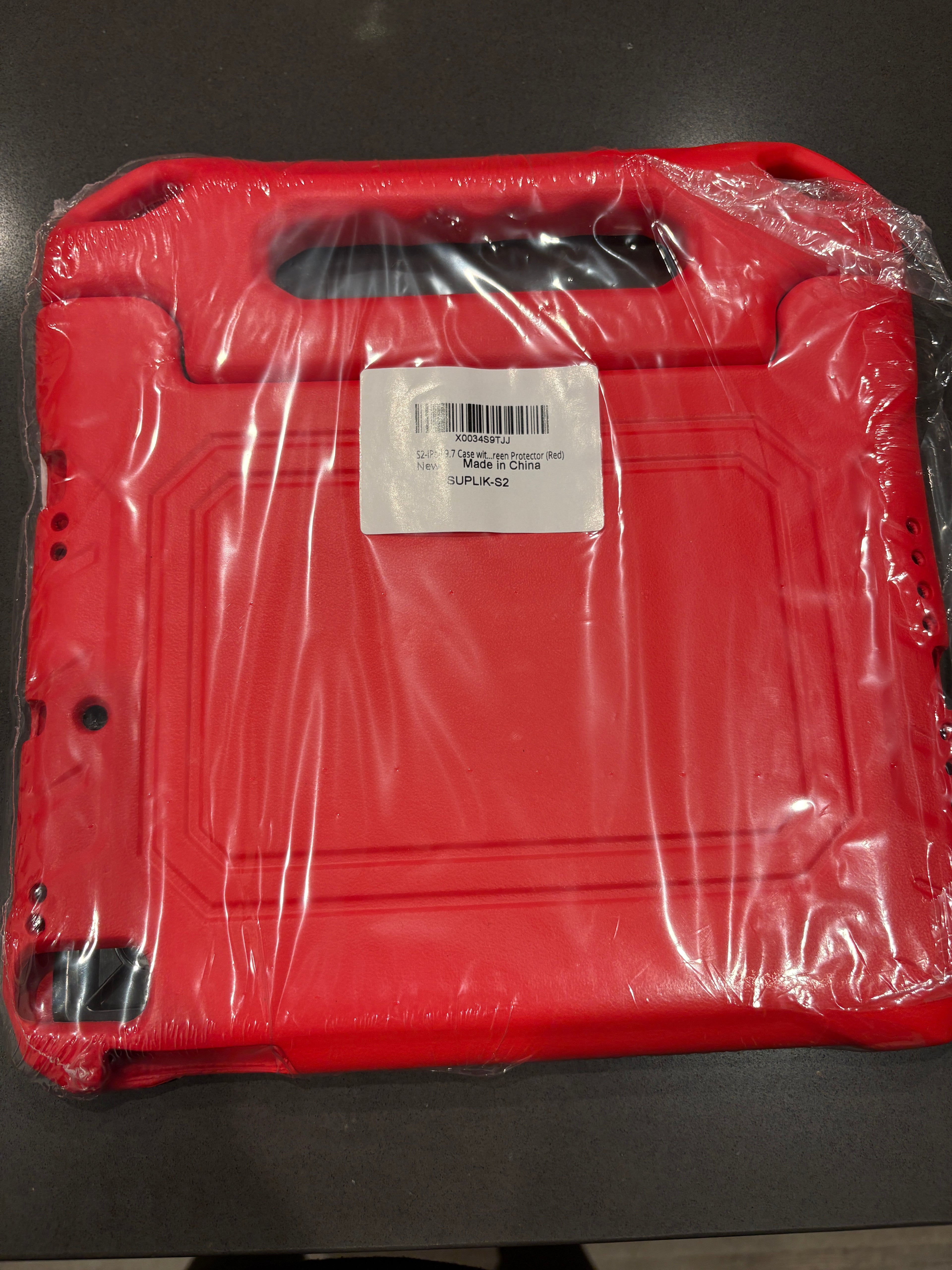 iPad 9.7” case with screen protector