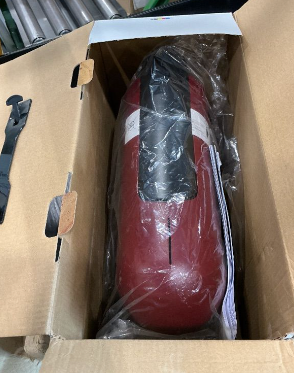 Delta Q Quick Espresso Capsule Machine – Compact Size – Works ONLY with Delta Q Pods (Red)